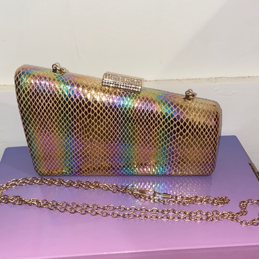 Holographic Gold Clutch